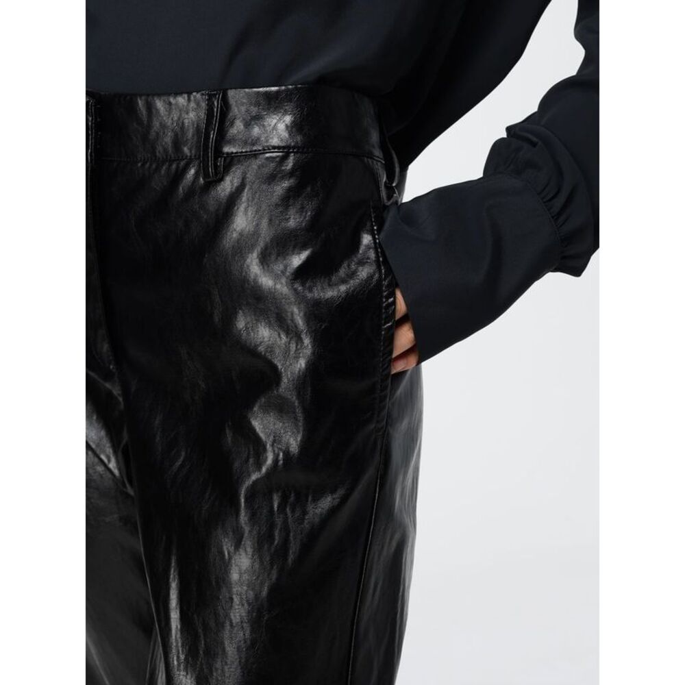 Federica Tosi Women High-Waisted Straight Federica Tosi Faux Leather Trousers - Picture 3 of 3